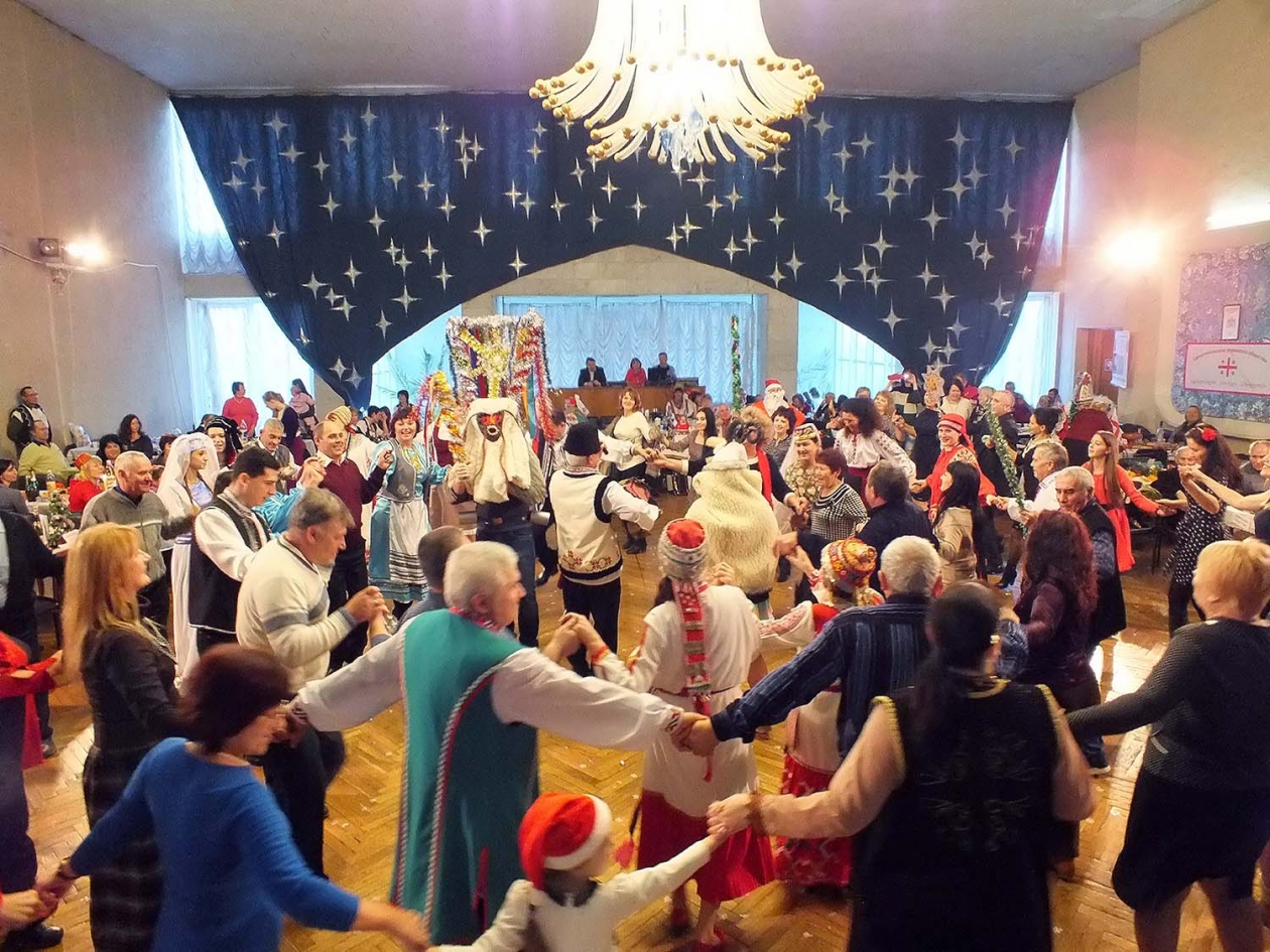 Как отмечают «Зимние праздники народов Крыма» в Севастополе